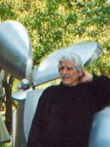 philolaos-tloupas-sculpteur-portrait_c89849d09b0f44acaa6bb54c29b3fcce